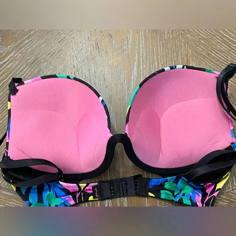 🩷‎ V SECRET bra 32C 🩷 - Picture 6 of 8